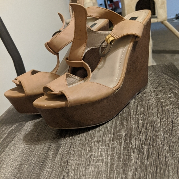 Wedges size 8 - Picture 2 of 3